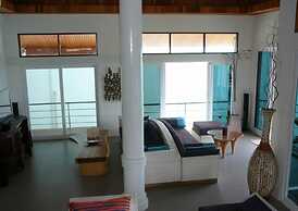 5 Bedroom Seaview Villa Tongson Bay