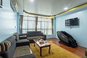 Big Hotel