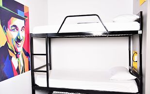 Cinema Hostel Jerusalem