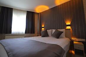 Artan Hotel