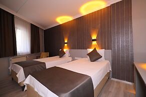 Artan Hotel