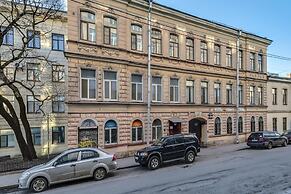 Ludwig Apartment at Pervaya Sovetskaya 8