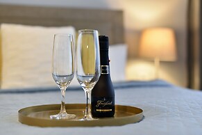 Premium Zagreb Delux Suite and Rooms