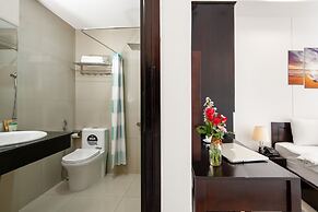 Phuong Dong Hotel & Apartment