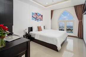 Phuong Dong Hotel & Apartment