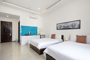 Phuong Dong Hotel & Apartment