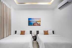 Phuong Dong Hotel & Apartment