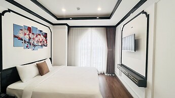 Phuong Dong Hotel & Apartment