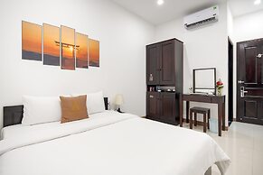 Phuong Dong Hotel & Apartment