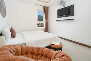 Phuong Dong Hotel & Apartment