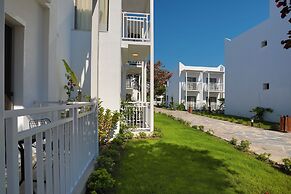 Yalıpark Beach Hotel