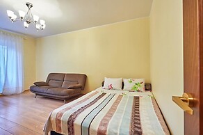 Apartments on ul. Savushkina 16