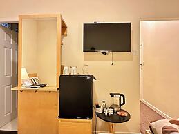 The Elbow Room