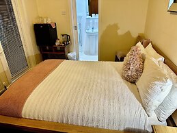 The Elbow Room