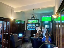 The Elbow Room