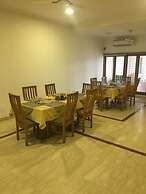 Avenue 11 Boutique Residences