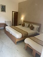 Avenue 11 Boutique Residences