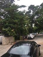 Avenue 11 Boutique Residences