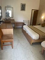 Avenue 11 Boutique Residences