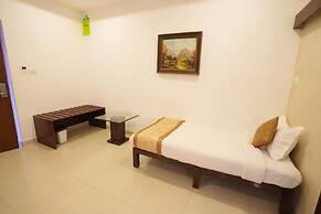 Avenue 11 Boutique Residences