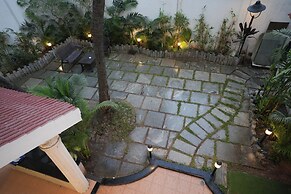 Avenue 11 Boutique Residences