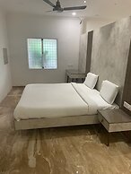 Avenue 11 Boutique Residences