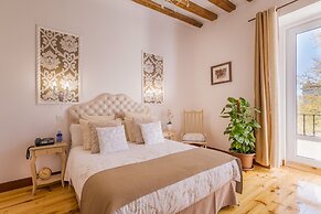 Oriente Palace Apartments