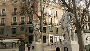 Oriente Palace Apartments