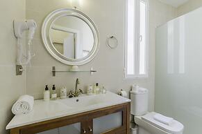 Oriente Palace Apartments