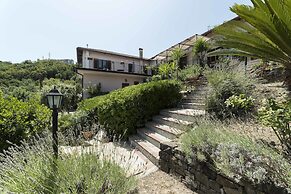 Albachiara Casa Di Campagna B&B