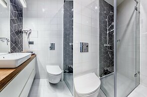 Business Center Phoenix Apartments