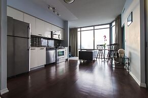 Vacation in Toronto Suites