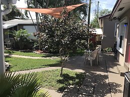 Inn Leather Guest House - Male Only LGBT