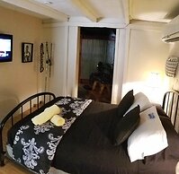 Inn Leather Guest House - Male Only LGBT