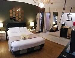 Inn Leather Guest House - Male Only LGBT
