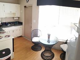 Inn Leather Guest House - Male Only LGBT