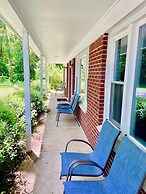 Elk Rapids Lakeshore Inn