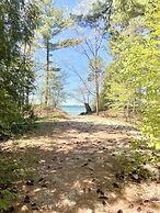 Elk Rapids Lakeshore Inn