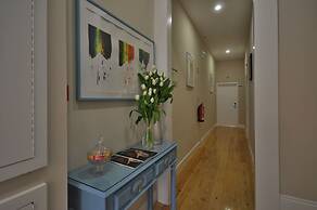 Porto Charming Hotel