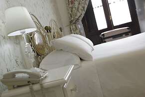 Basic Hotel Puerta de Sevilla