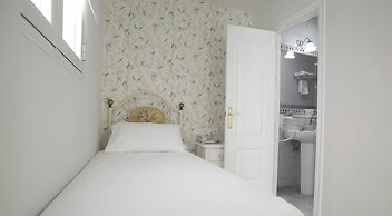 Basic Hotel Puerta de Sevilla