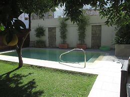 Apartamento Bizcocheros con piscina y jardin