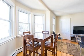 Chestnut Hill Apts by Starlight Suites