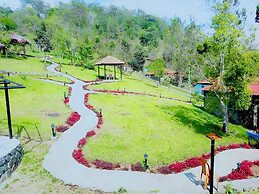 Zacs Valley Resort