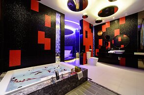 Chen He Spa Motel