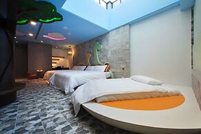 Chen He Spa Motel