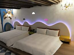 Chen He Spa Motel
