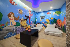 Chen He Spa Motel