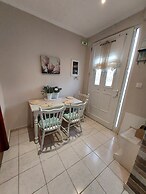 Anastasia's Holiday Home