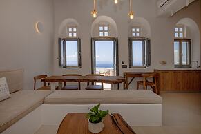 Living Theros Luxury Suites